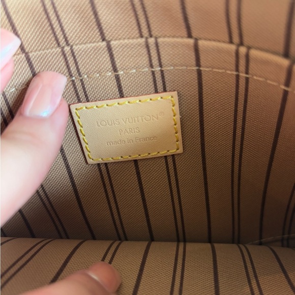 NEW Louis Vuitton Neverfull GM Monogram Pouch •Clutch • Authentic LV Bag - Picture 3 of 7